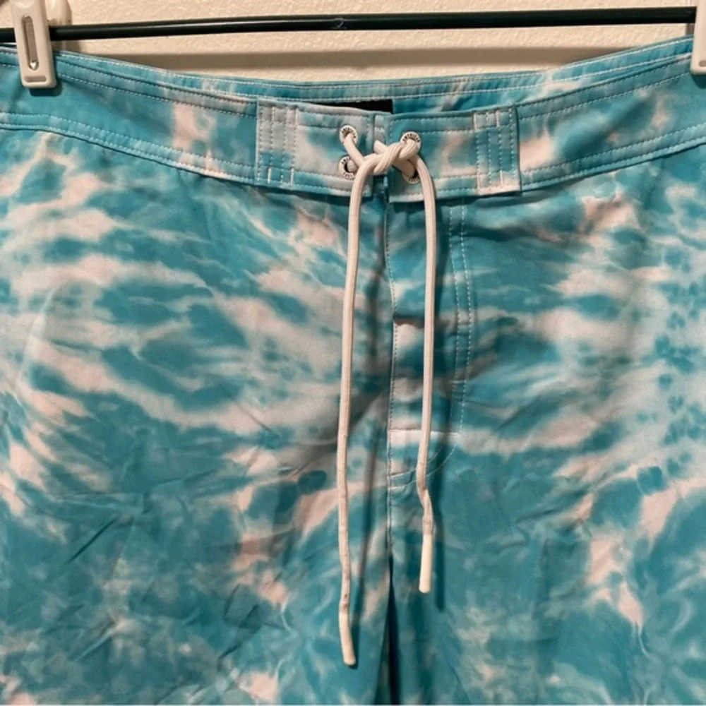 American Eagle Swim Trunks Mens Size XL Pockets Front Tie Velcro Fly‎